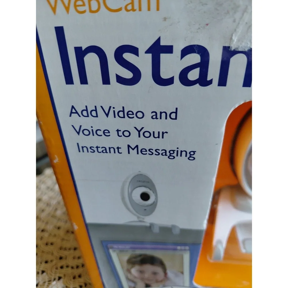 Creative Webcam Instant with Headset VF0040 VF0040WM‎ New In Box Video Voice